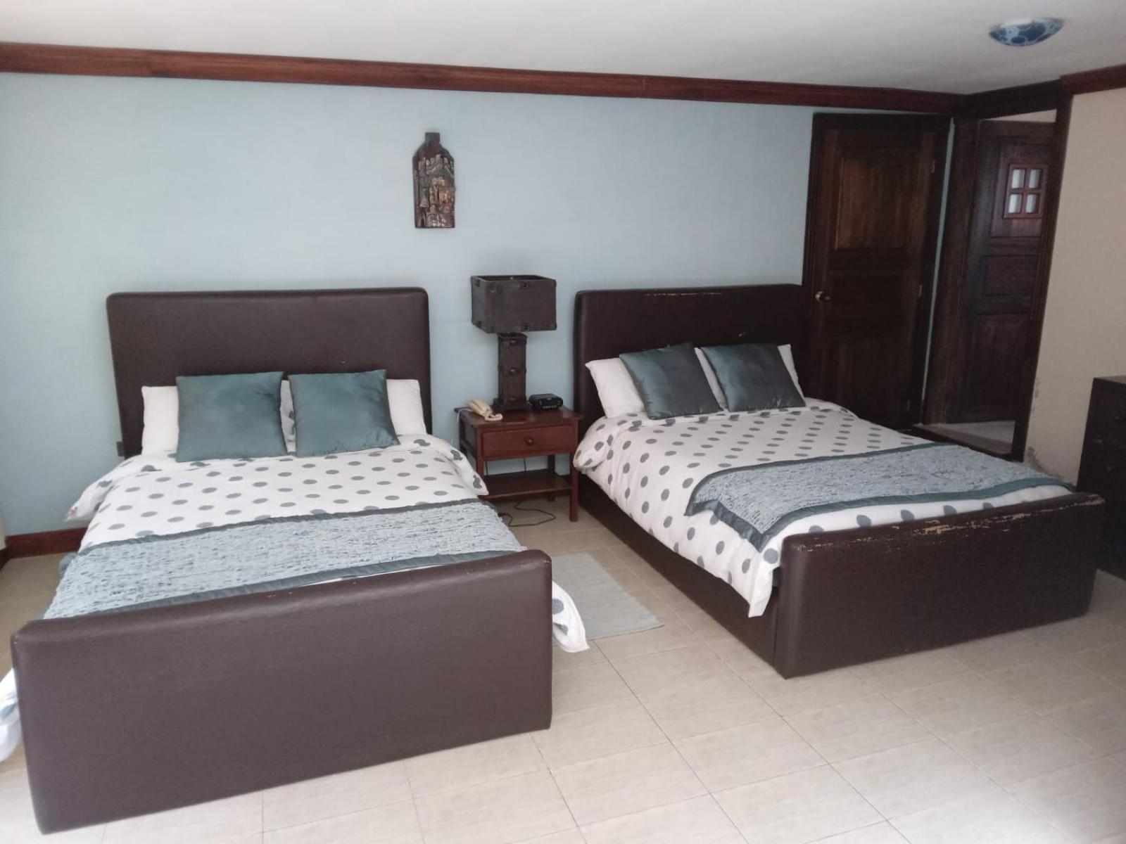 Quinta Loren Hosteria Ambato Extérieur photo