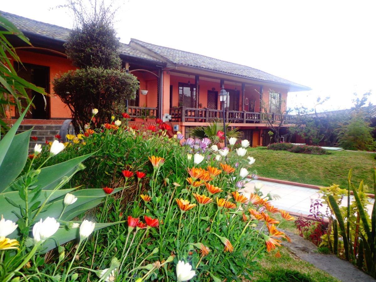 Quinta Loren Hosteria Ambato Extérieur photo